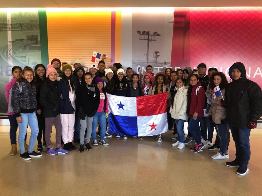 Campus welcomes 32 Panamanian students – The Beacon