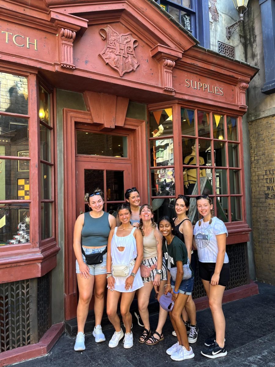 Pictured (left to right): Brynn Mar, Brooke Coleman, Sydney Farmer, Jennifer McLaughlin, Krishna Patel, Morgan Rich, Kasey Gress. Photo courtesy of Brooke Coleman.